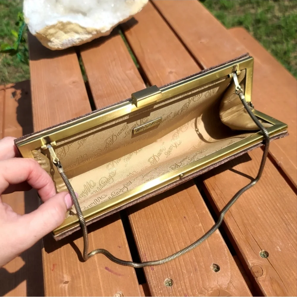 Mint condition Whiting & Davis purse - Picture 4 of 7